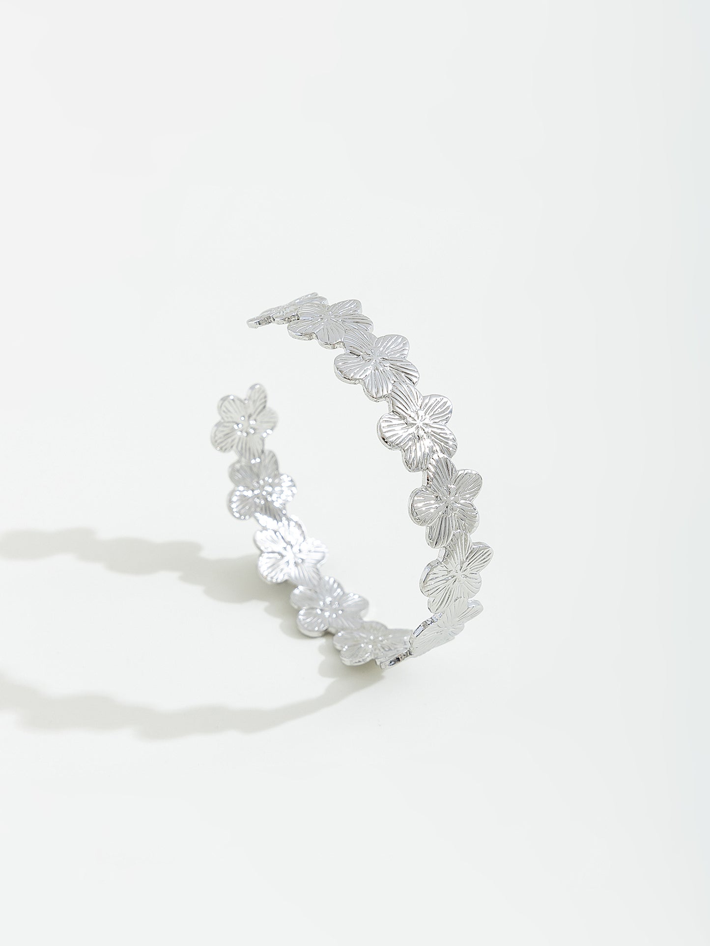 צמיד קשיח פרחים