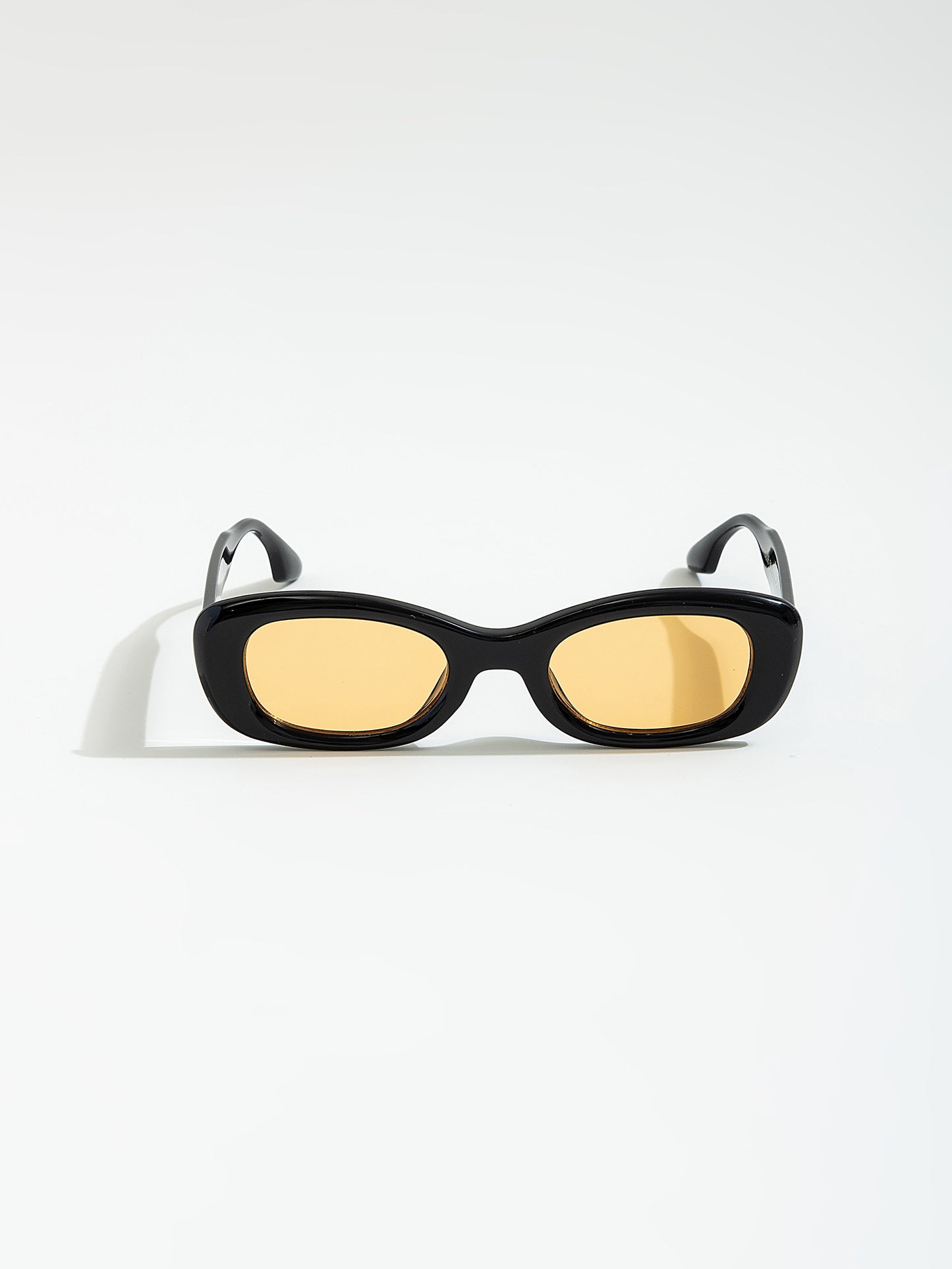 משקפי שמש עדשה שקופה