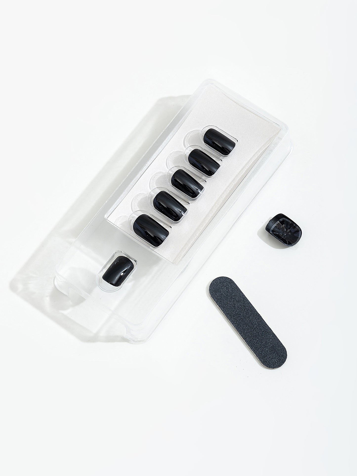 ציפורניים להדבקה