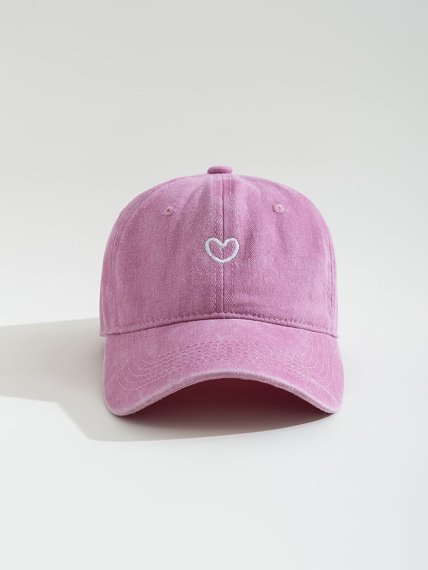 כובע מצחייה לב