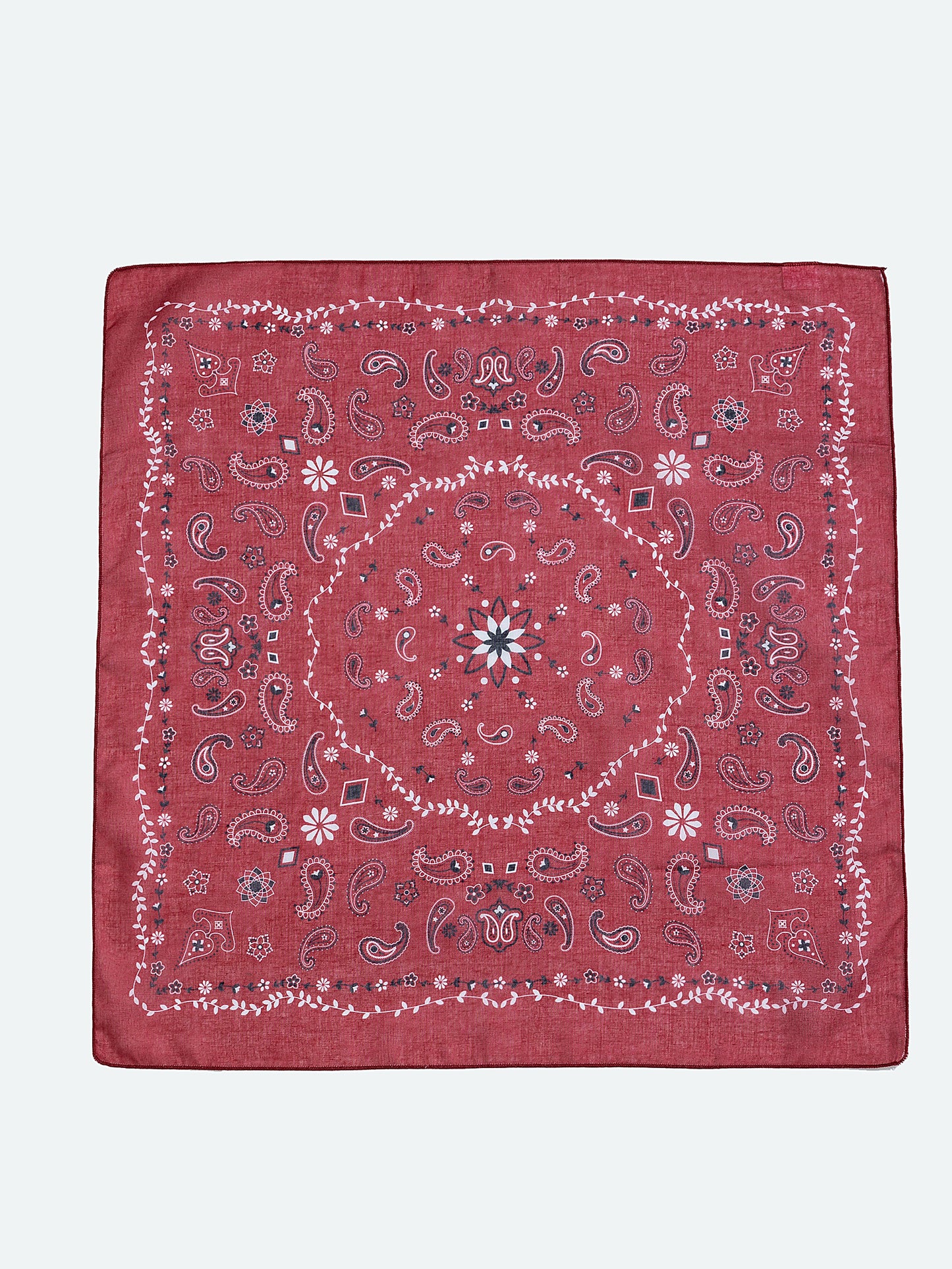 מטפחת בנדנה פייזלי