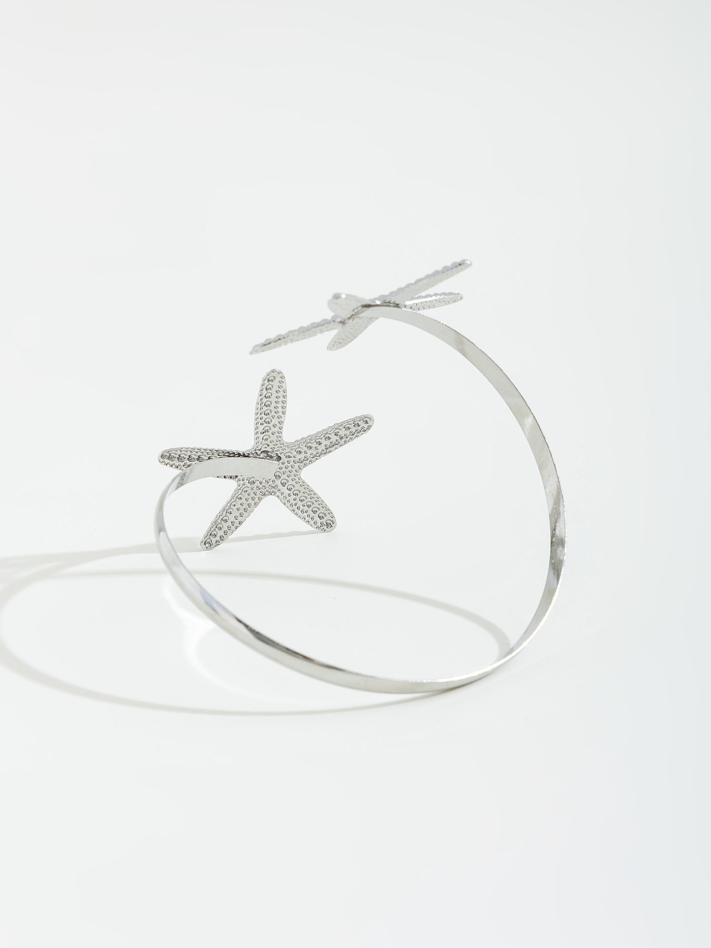 צמיד פתוח לזרוע כוכב