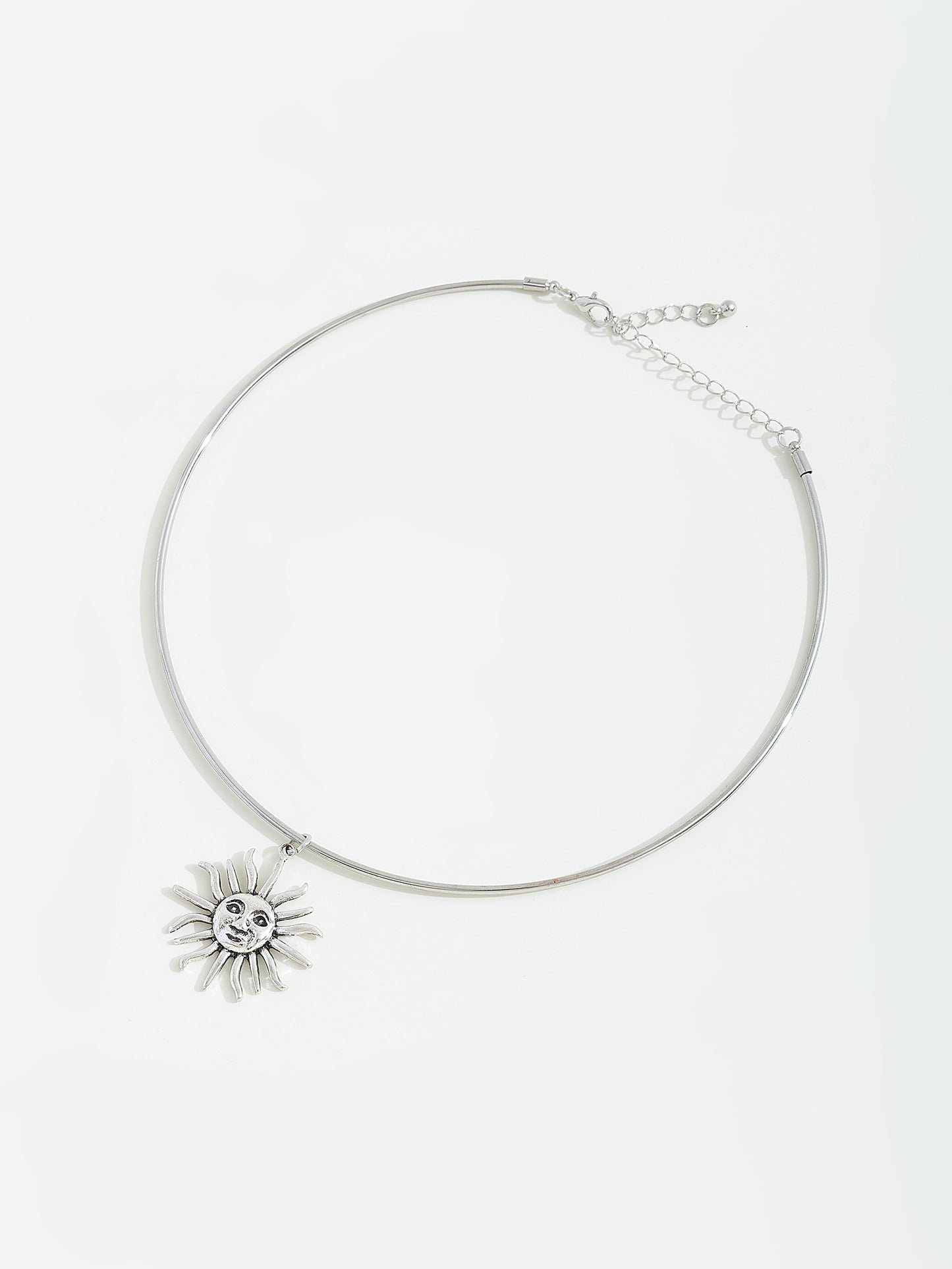 שרשרת שמש קשיחה