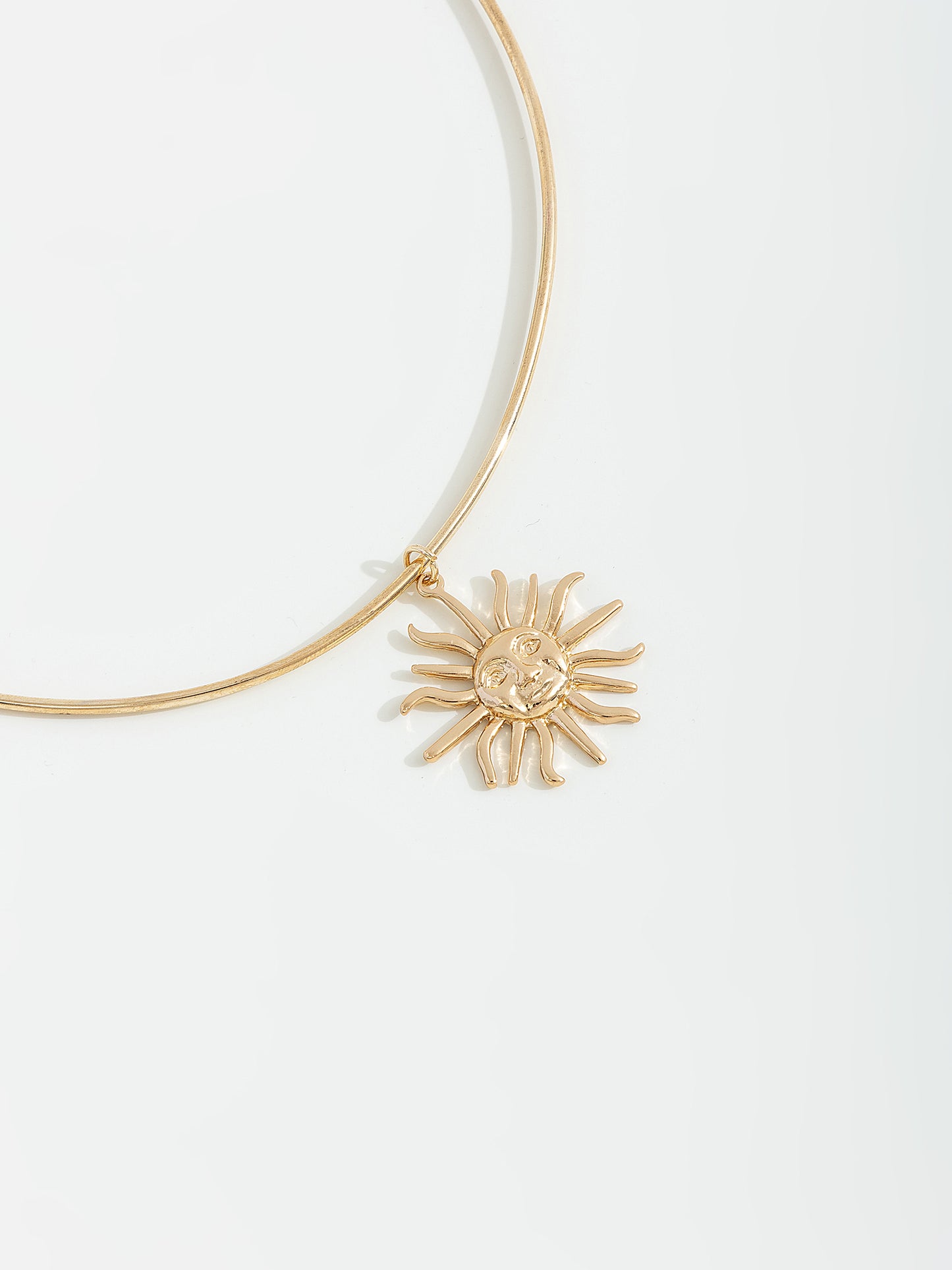 שרשרת שמש קשיחה