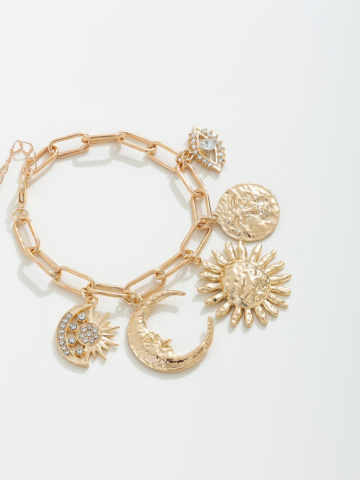 צמיד תליונים