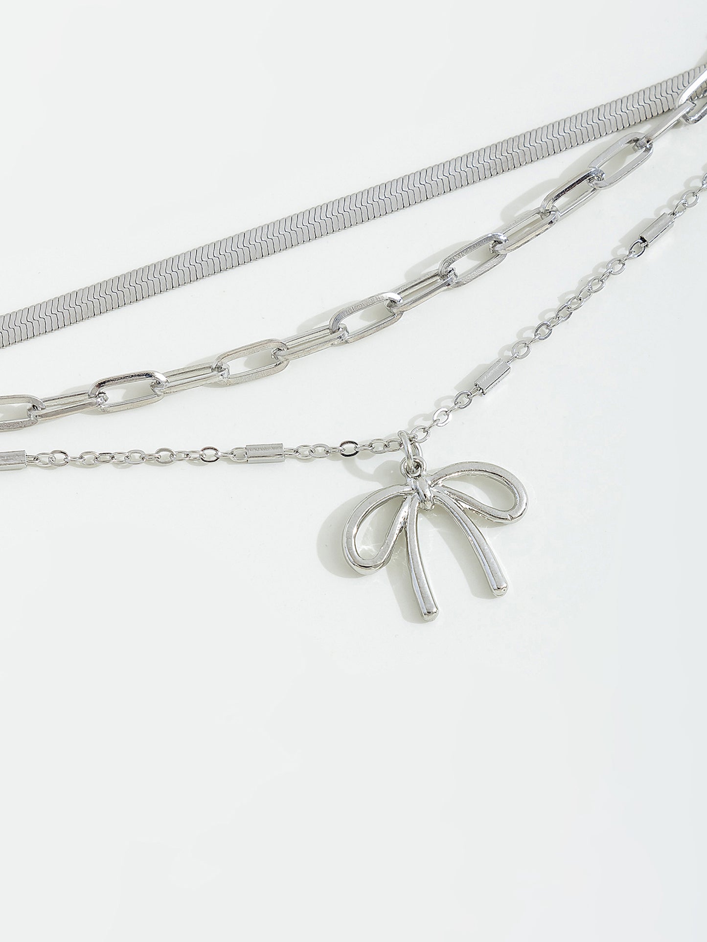 צמיד בשילוב פפיון