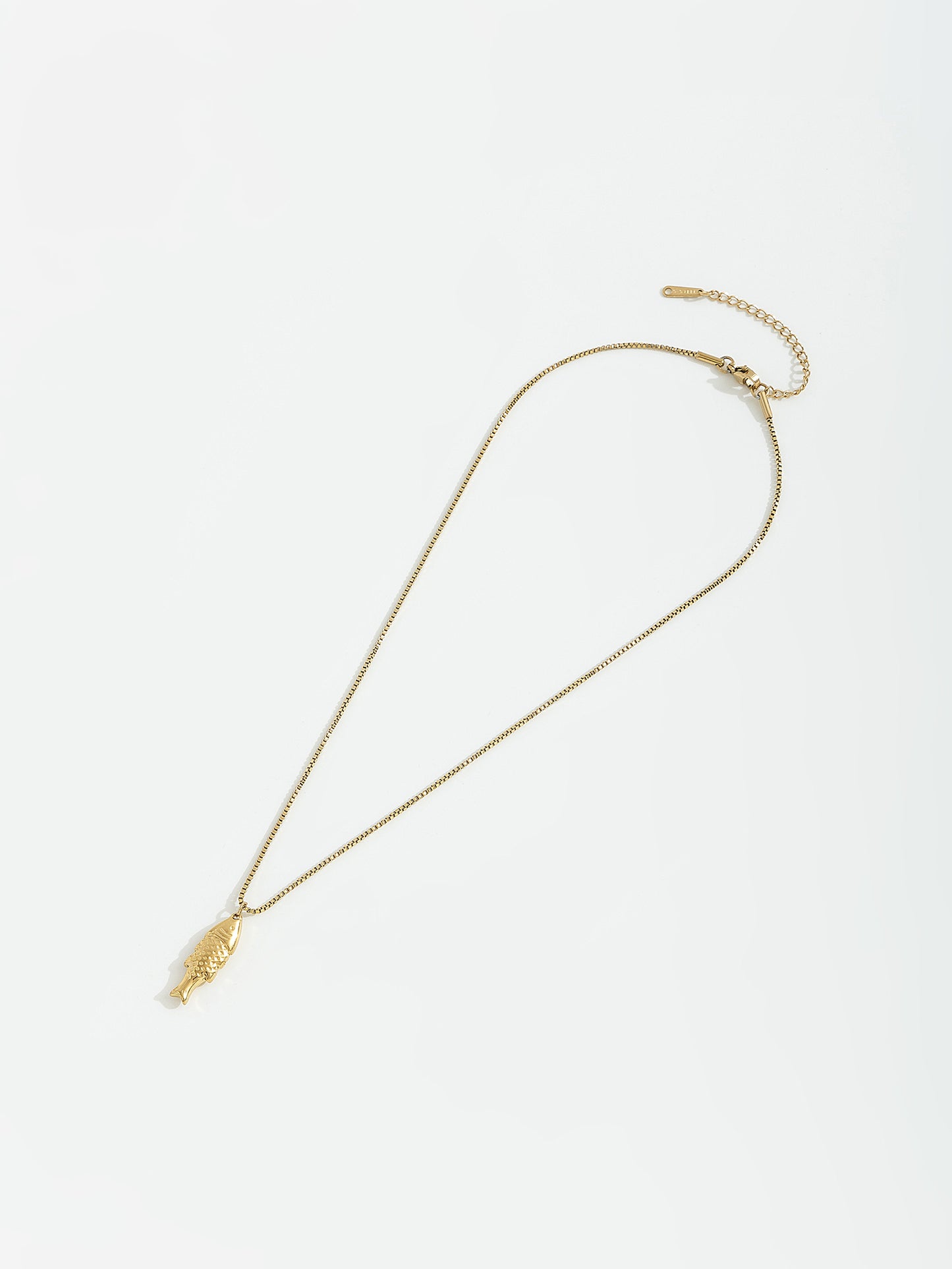 שרשרת בשילוב דג