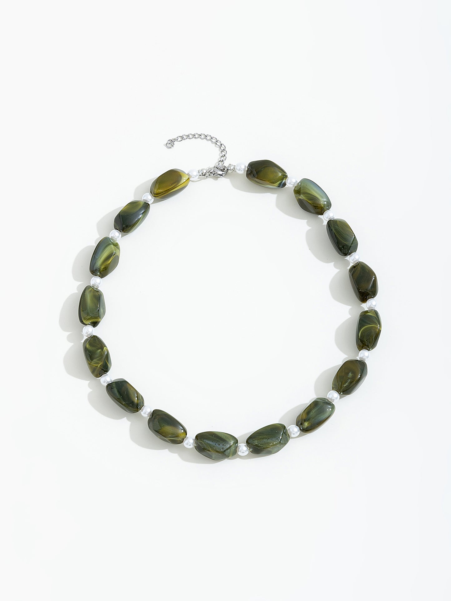 שרשרת בשילוב אבנים