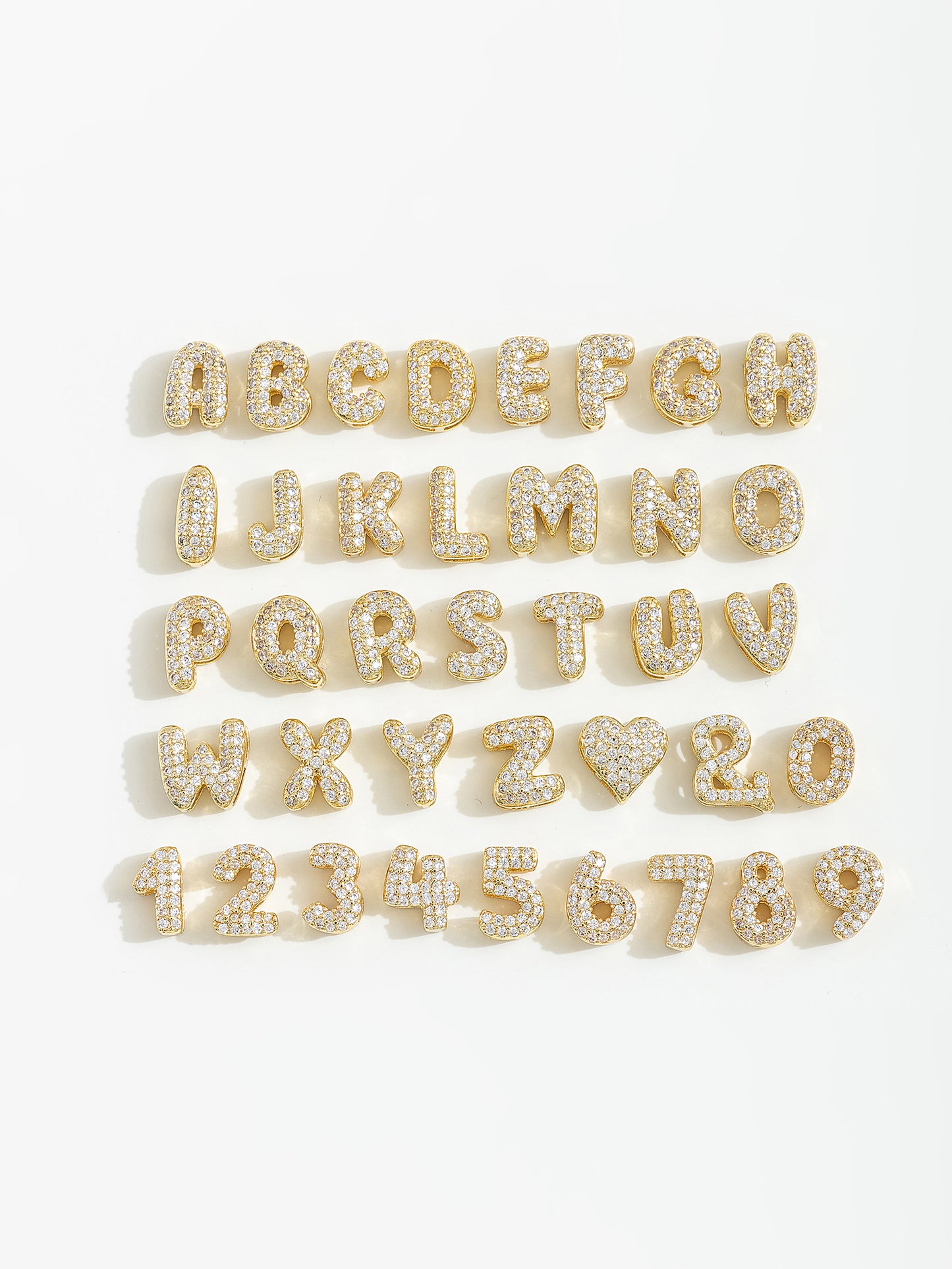 תליון אות לטינית