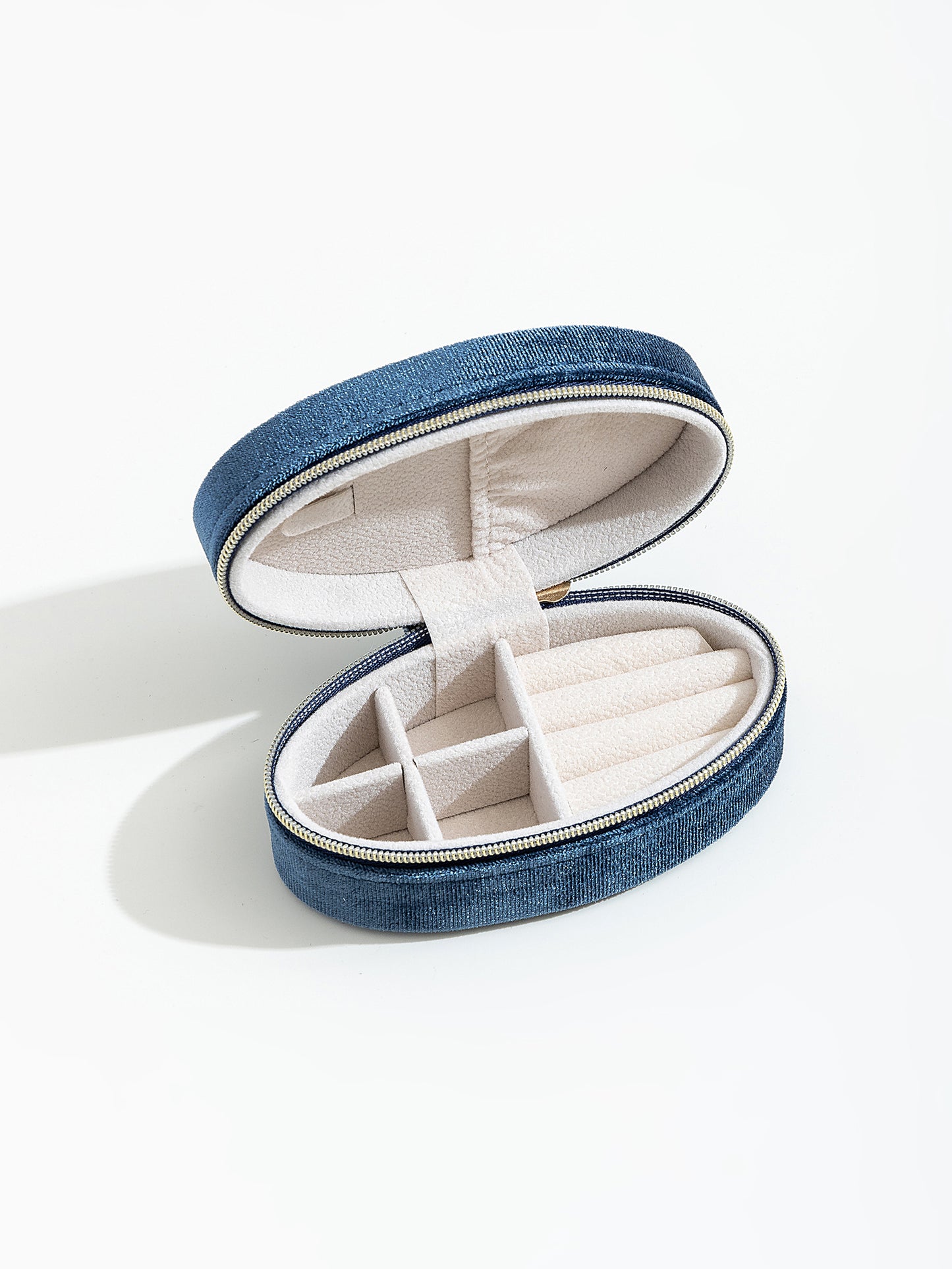 קופסת תכשיטים קטנה אליפסה קטיפה