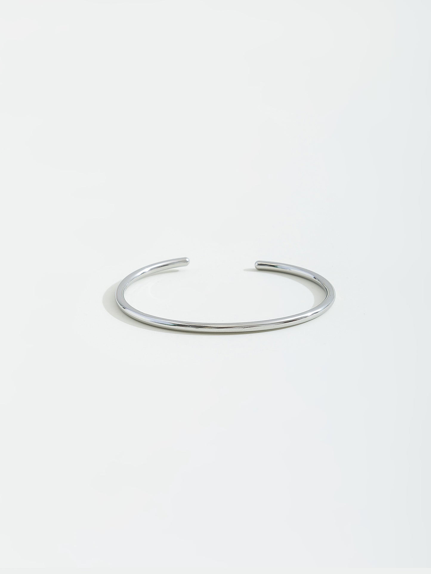 צמיד קשיח פתוח