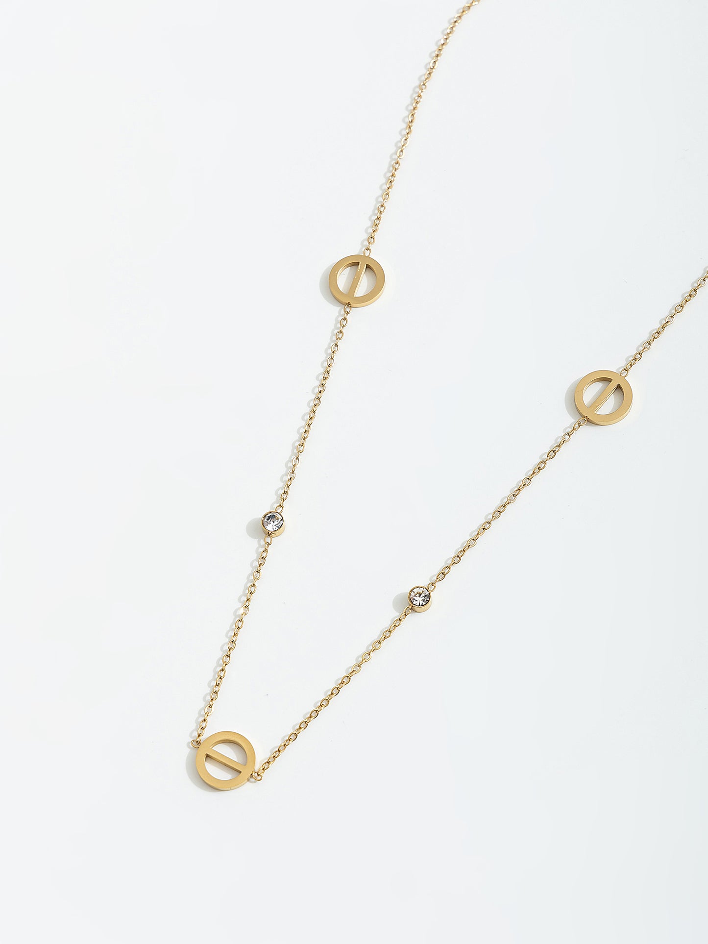 שרשרת בשילוב עיגול