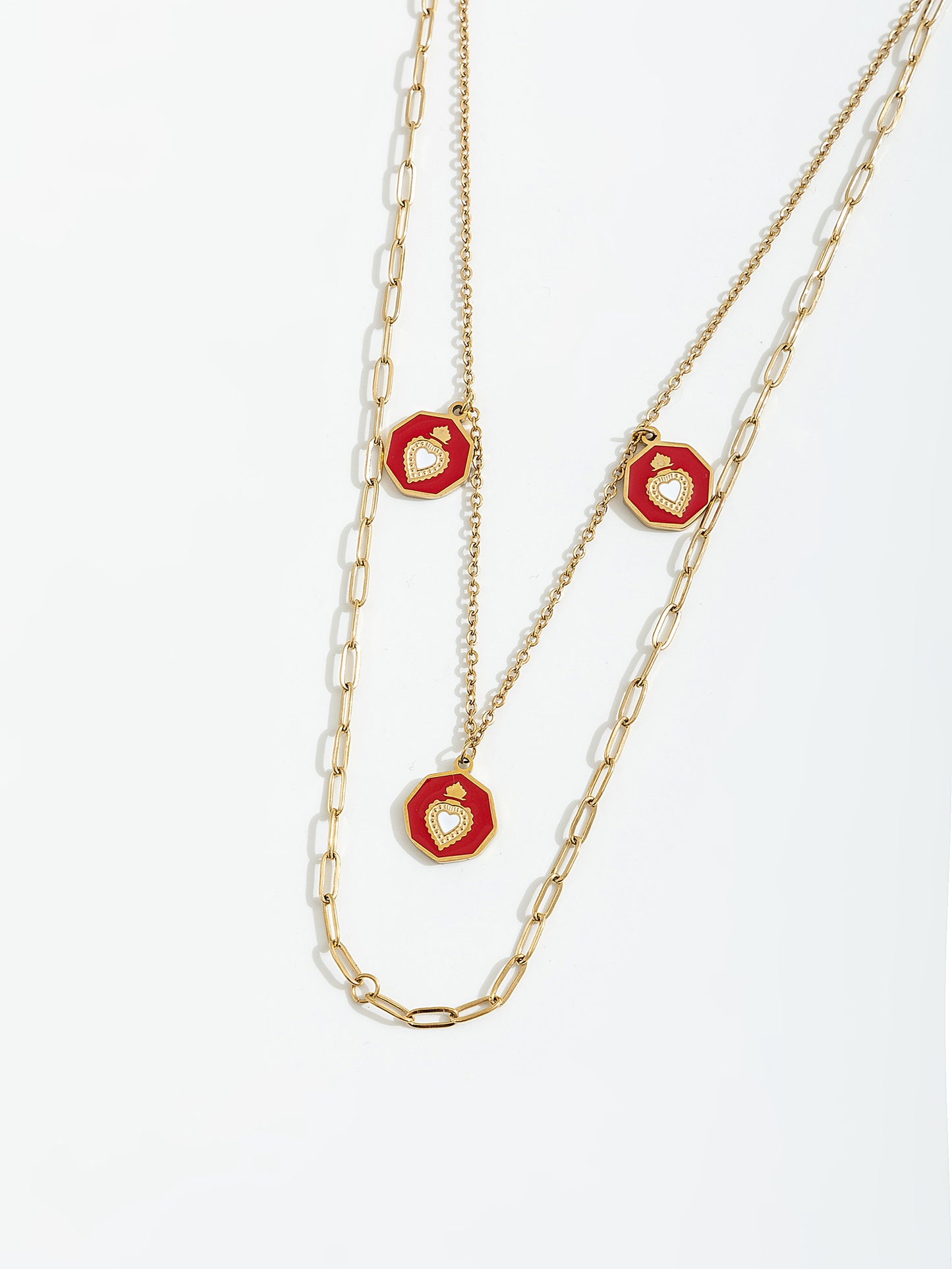 שרשרת עיגולים אדומים