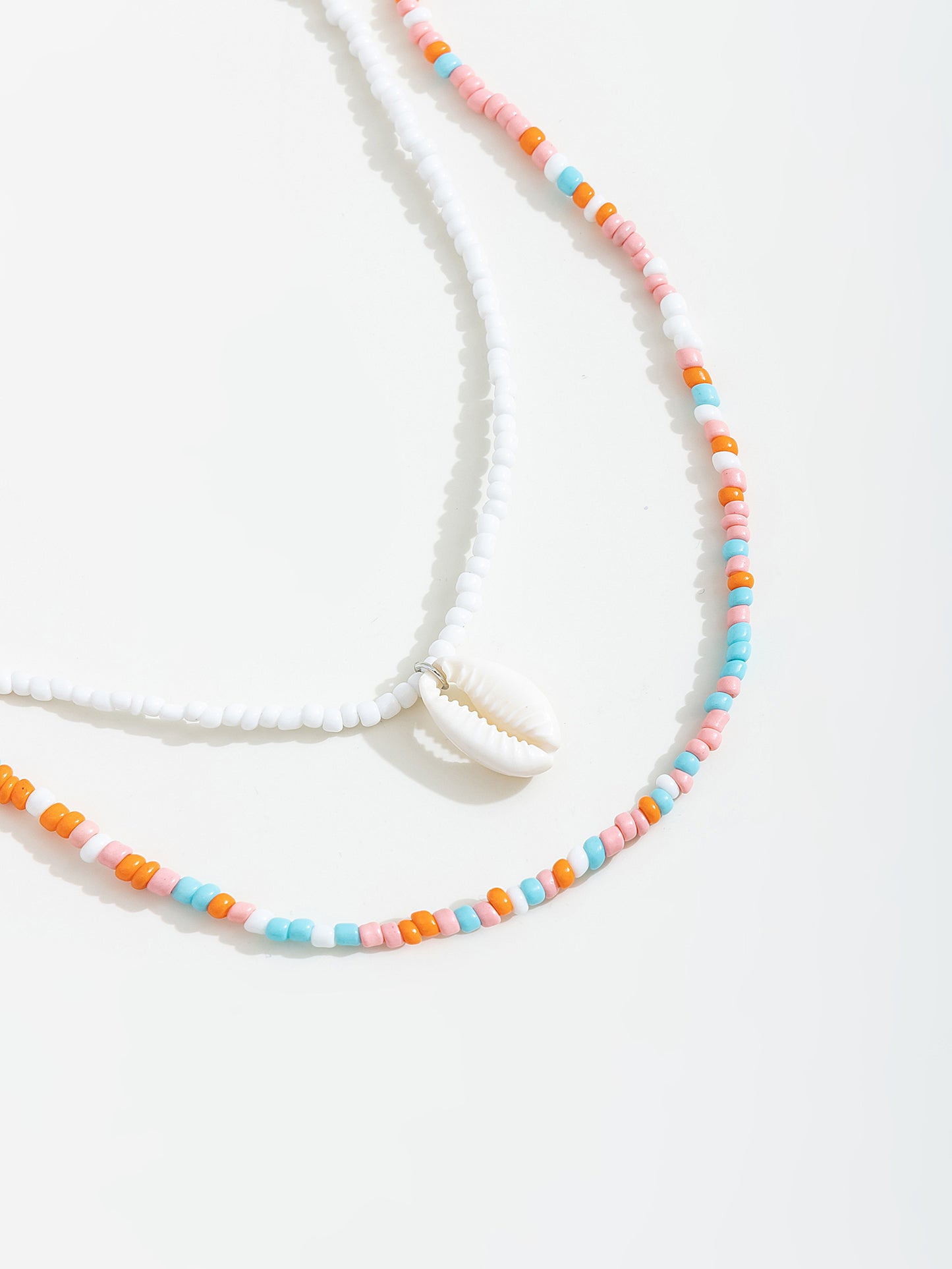 סט של שתי שרשראות חרוזים